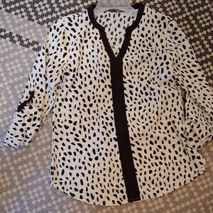 Amazon Black and White Blouse